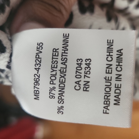 NWT Rachel Ashwell blouse gray/ cream/black size medium - Picture 4 of 5